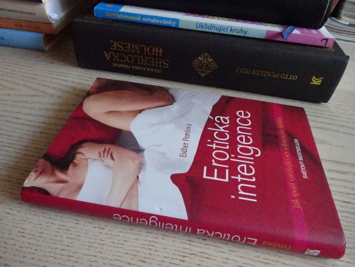 EROTICKÁ INTELIGENCE, ESTHER PERELOVÁ, **an