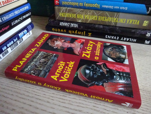 ZKÁZY A ZÁZRAKY, PLANETA ZÁHAD, ARNOŠT VAŠÍČEK, **an