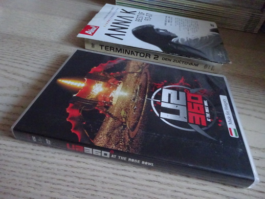 U2 360° AT THE ROSE BOWL, DVD HUDBA