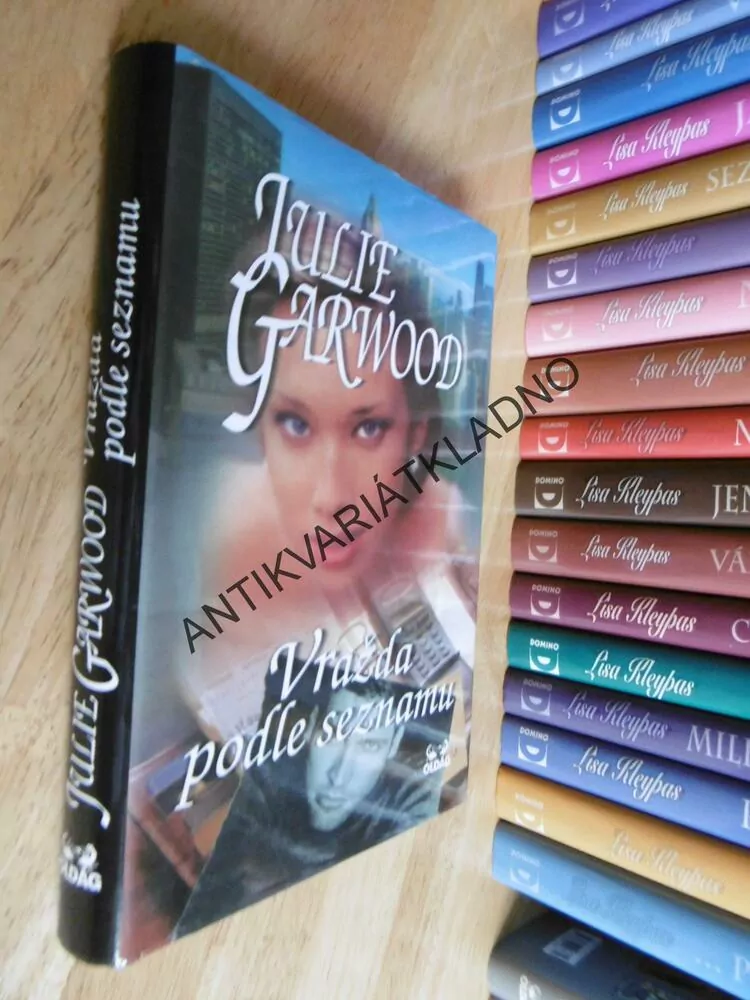 VRAŽDA PODLE SEZNAMU, JULIE GARWOOD, GARWOODOVÁ, **an