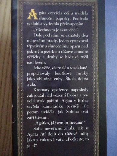 ŠKOLA DOBRA A ZLA, SOMAN CHAINANI, **an