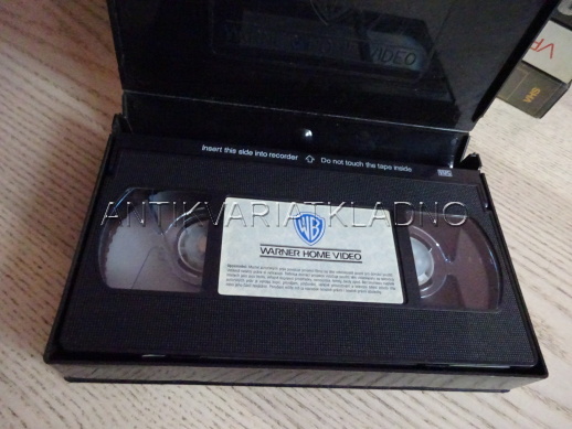 NELÍTOSTNÝ SOUBOJ, VHS VIDEOKAZETA