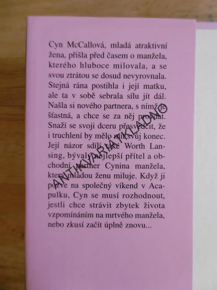 RŮŽOVÝ VÍKEND, SANDRA BROWN, **an