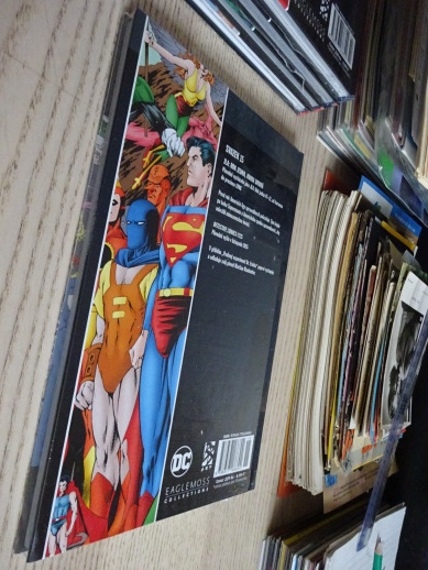 JLA, ROK JEDNA, KNIHA DRUHÁ, KOMIKS DC COMICS 15, **an