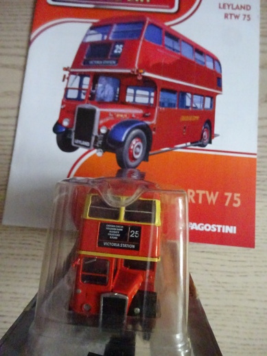 KULTOVNÍ AUTOBUSY MINULÉ ÉRY 5, LEYLAND RTW 75, DOUBLE DECKER