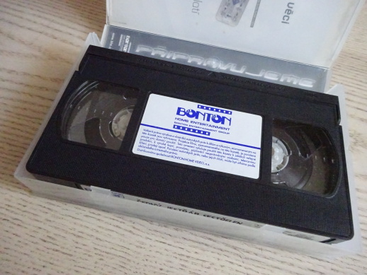 ČERNÝ JESTŘÁB SESTŘELEN, VHS