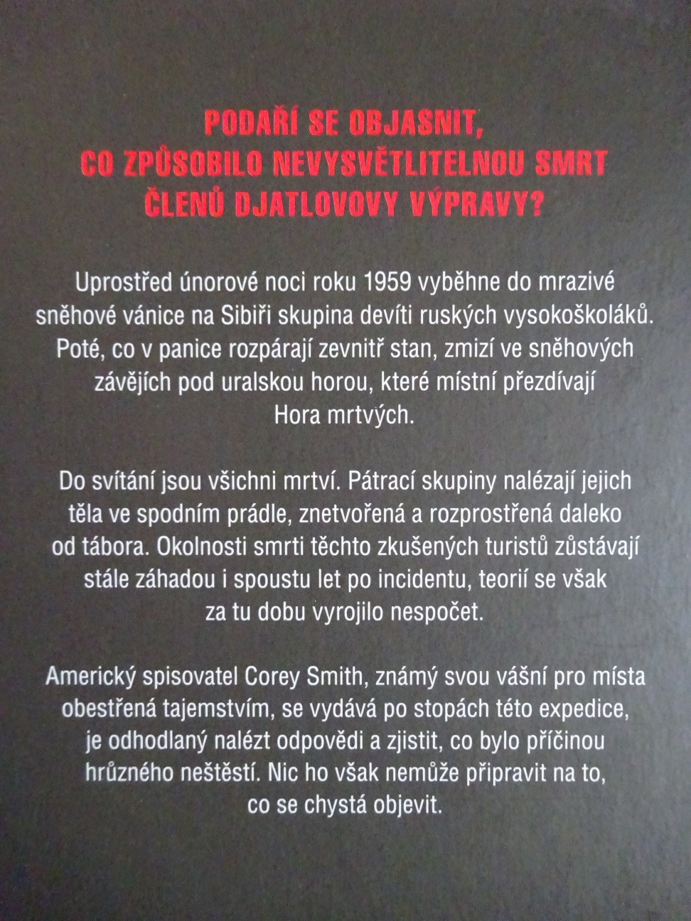 HORA MRTVÝCH, JEREMY BATES, **an