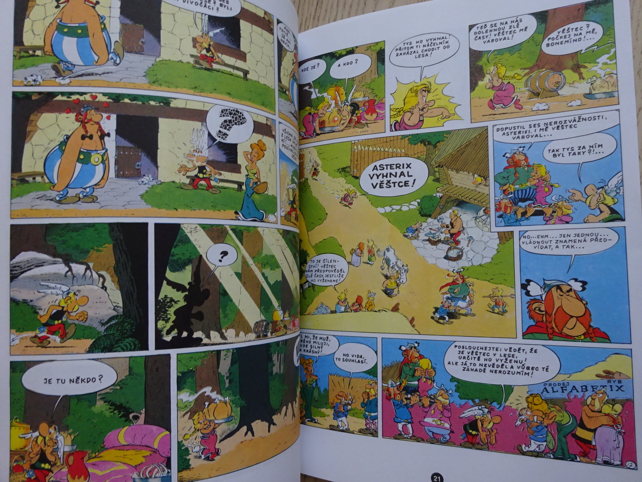 ASTERIX VĚŠTEC, ASTERIXOVA DOBRODRUŽSTVÍ IV., KOMIKS, UDERZO