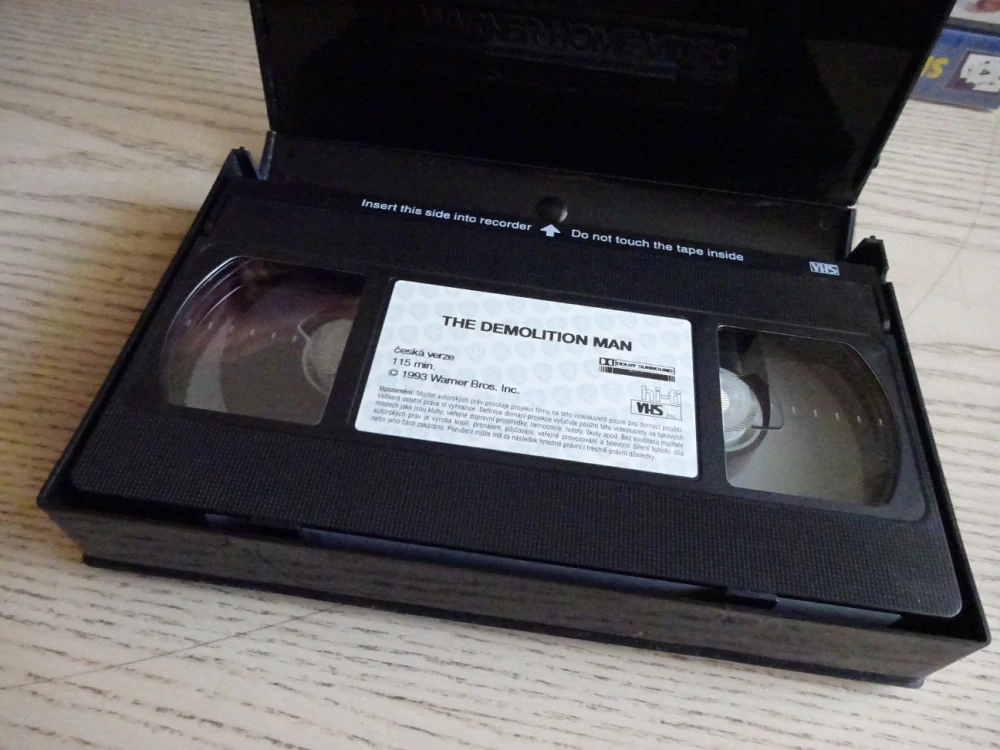 DEMOLITION MAN, VHS VIDEOKAZETA
