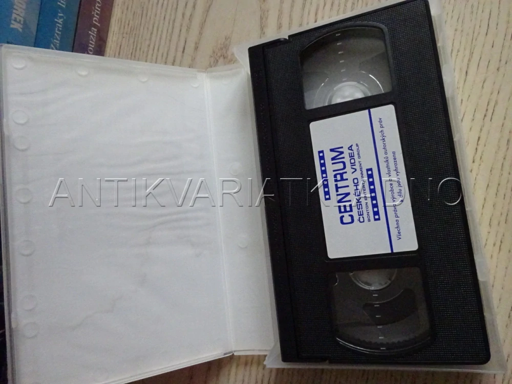 VRAŽDA V SALÓNNÍM KUPÉ, DIVADLO JÁRY CIMRMANA, VHS