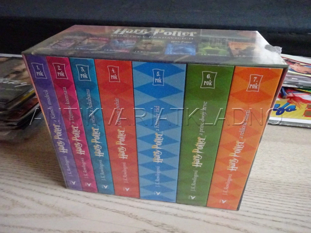 HARRY POTTER 7 LET V BRADAVICÍCH, J. K. ROWLINGOVÁ, **an