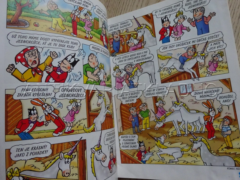 ČTYŘLÍSTEK 709 - JEDNOROŽCI NA VESNICI