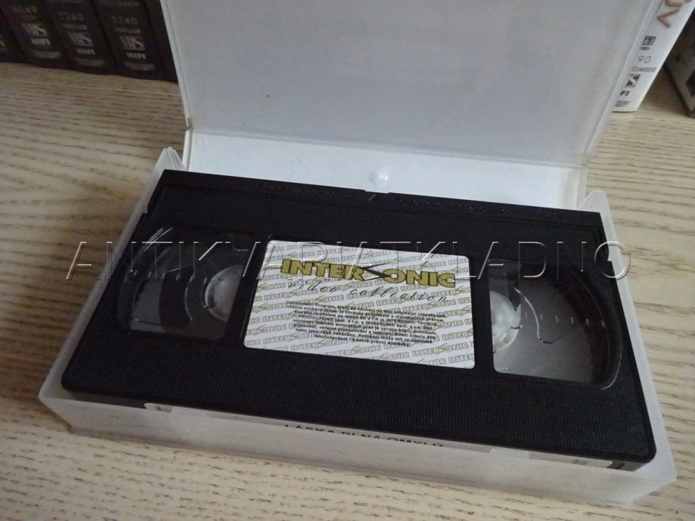 LÁSKA PLNÁ OMYLŮ, VHS