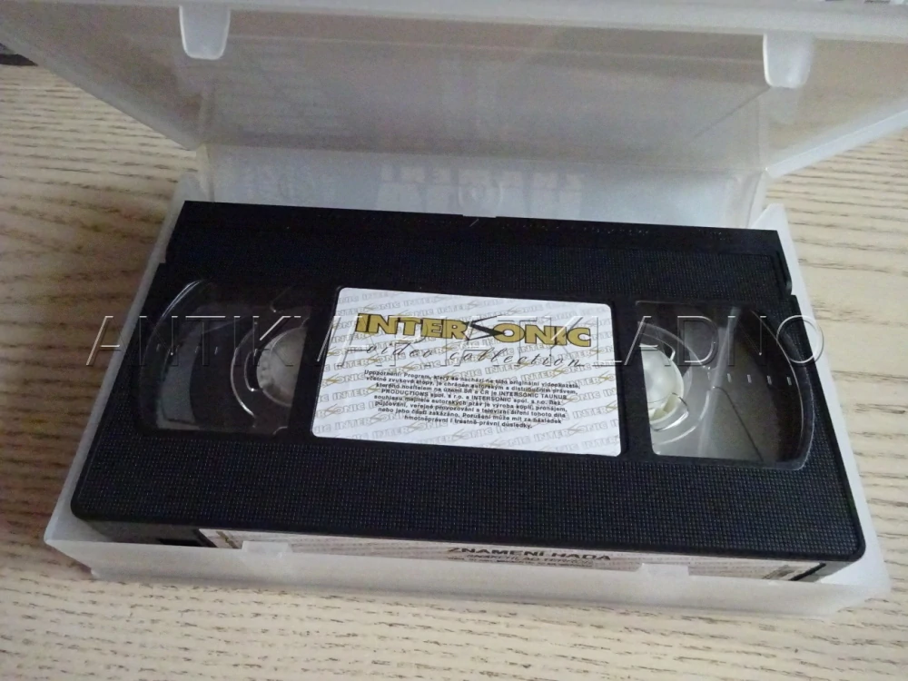 ZNAMENÍ HADA, VHS