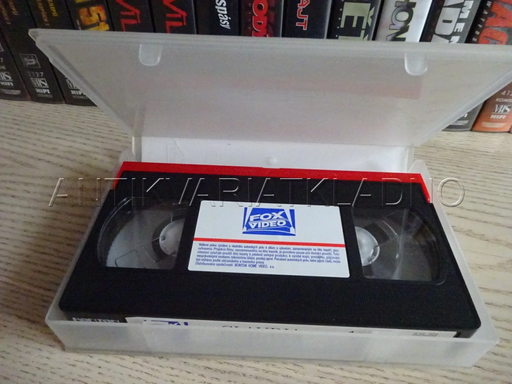 CLAUDIA SCHIFFER - PERFECTLY FIT, HORNÍ PARTIE, VHS