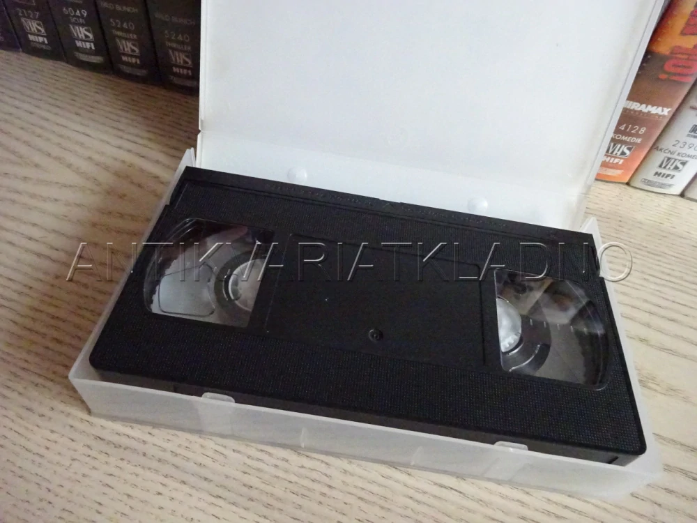 100% AMATEURS, FEMME PROVOCANTE, VHS EROTIKA