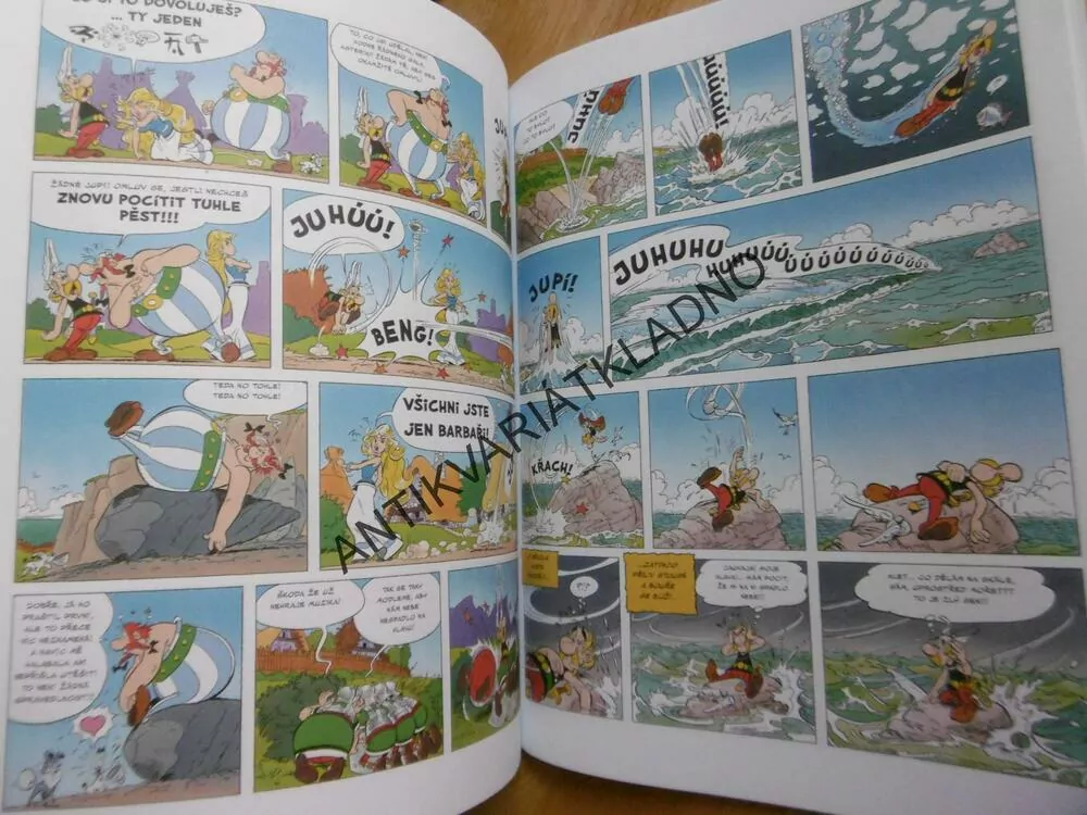 ASTERIX A LATRAVIATA, KOMIKS, UDERZO