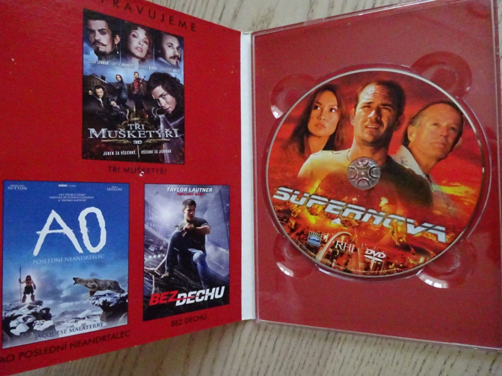SUPERNOVA, DEN, KDY VZPLANUL SVĚT, DVD FILM
