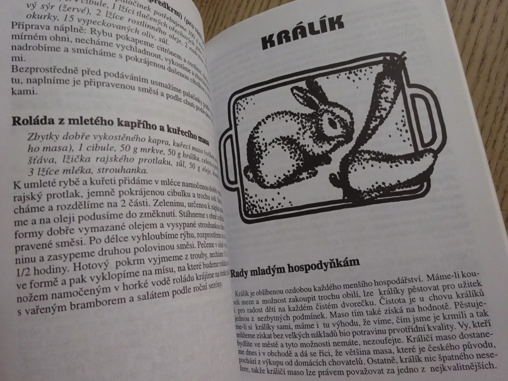 KUŘE, KAPR, KRÁLÍK, POKRMY Z DÍVČÍCH MAS, ŠEVČÍKOVÁ, ZVĚŘINOVÁ, MOMČILOVÁ, **an