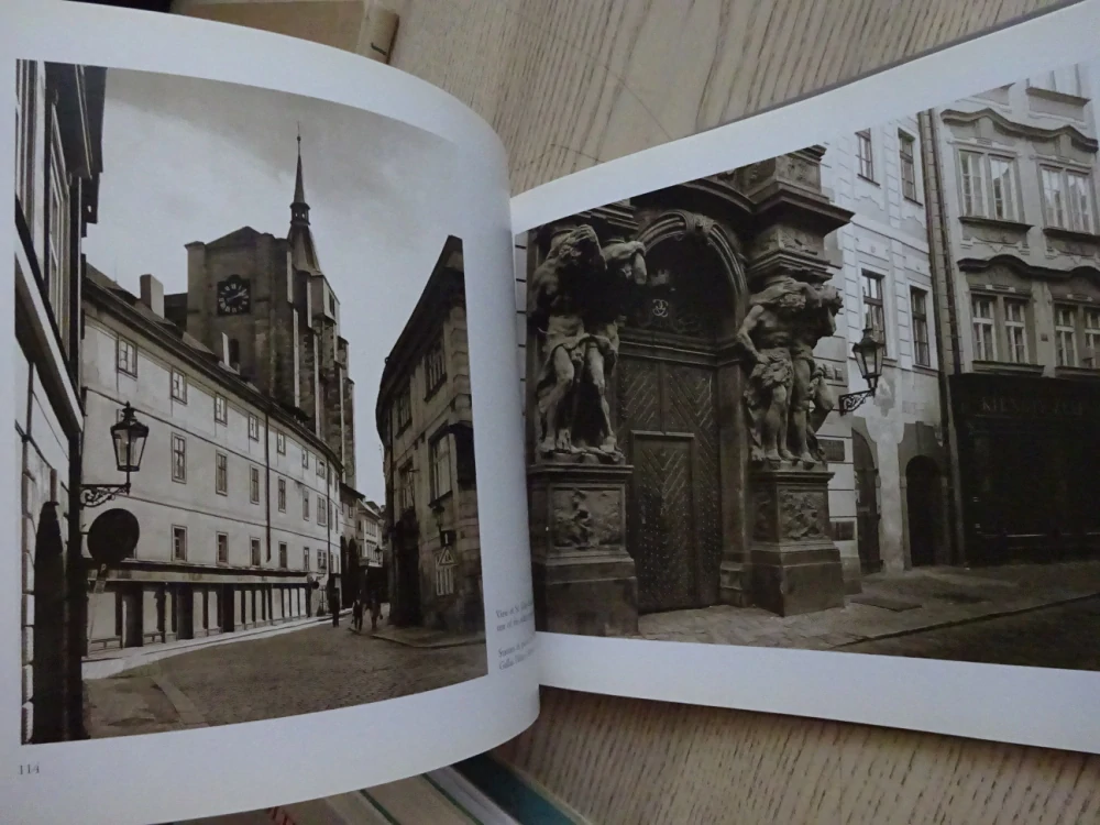 PRAGUE, PRAHA, FLOW EAST, **an