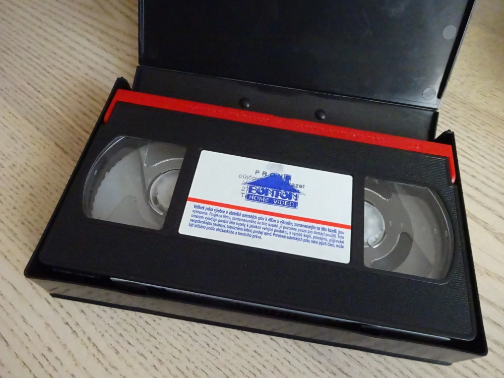 LABUTÍ PRINCEZNA 3: TAJEMSTVÍ KOUZELNÉHO POKLADU, VHS VIDEOKAZETA