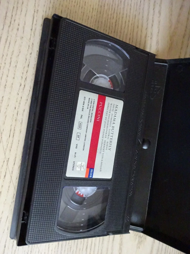 MADAMA BUTTERFLY, OPERA PUCCINI, VHS HUDBA