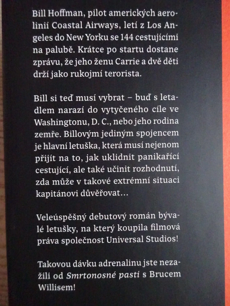 ULTIMÁTUM, T. J. NEWMAN, **an