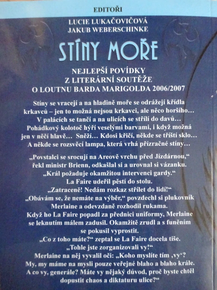 STÍNY MOŘE, LUCIE LUKAČOVIČOVÁ, JAKUB WEBERSCHINKE, **an