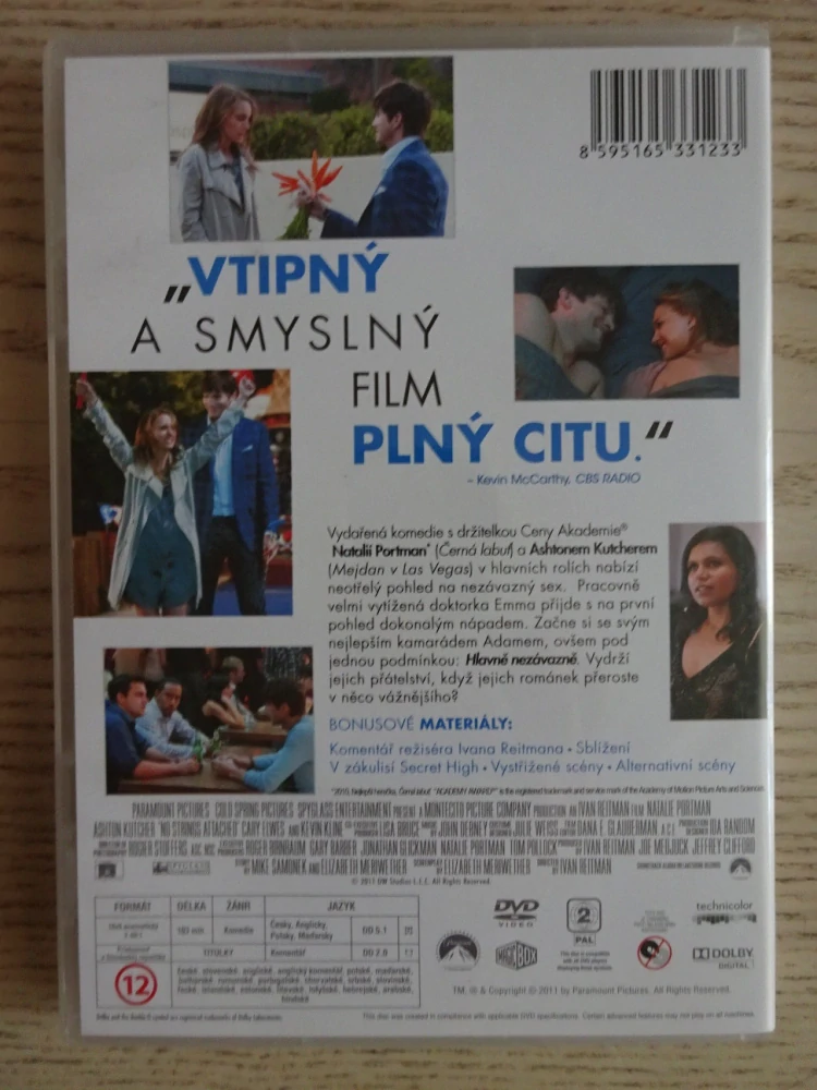 HLAVNĚ NEZÁVAZNĚ, DVD FILM