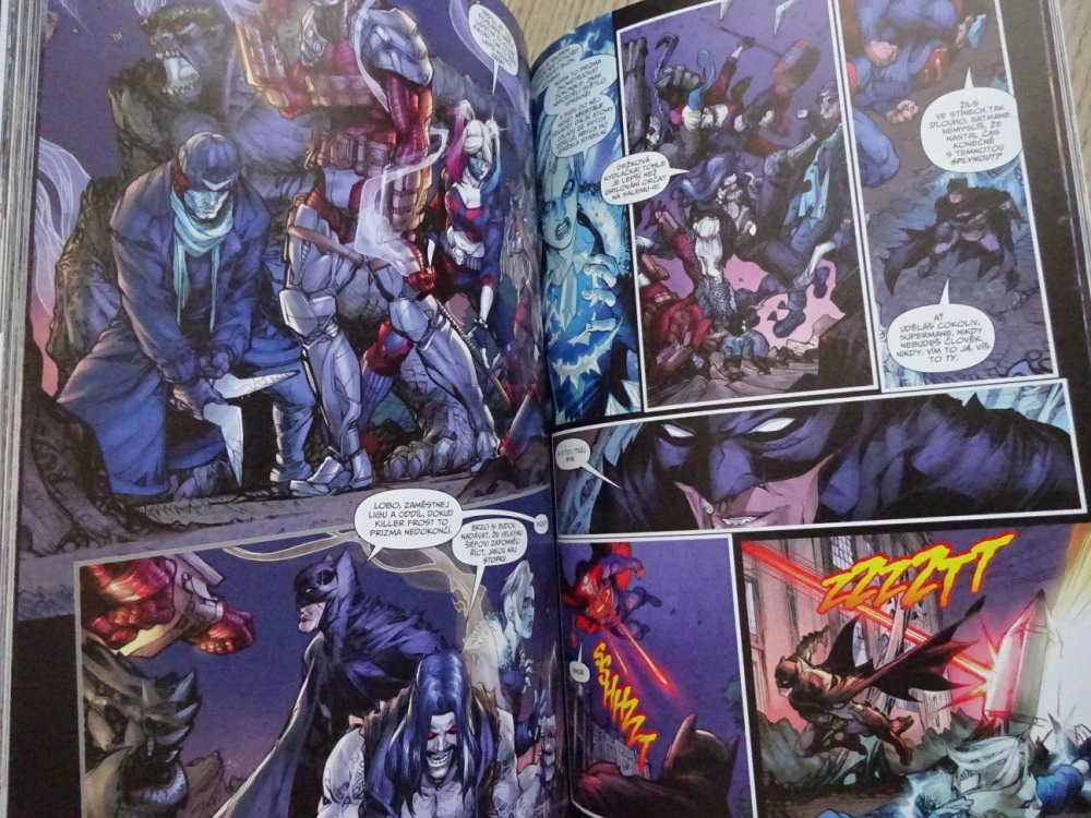 LIGA SPRAVEDLNOSTI VS. SEBEVRAŽEDNÝ ODDÍL, KNIHA DRUHÁ, KOMIKS DC COMICS, **an