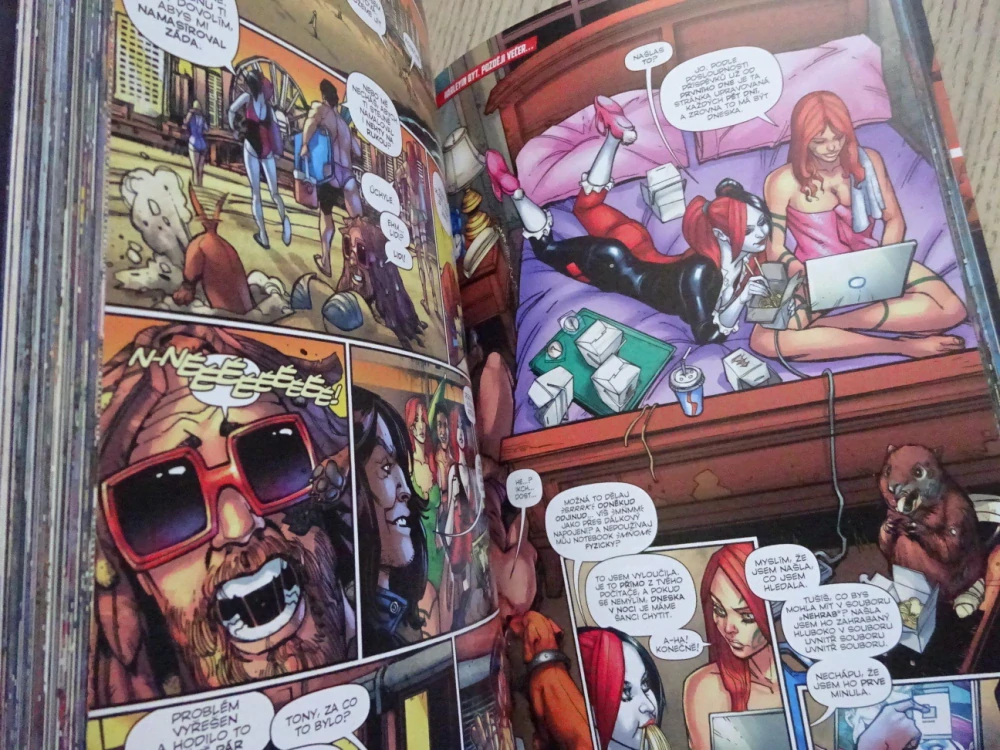 HARLEY QUINN, ŠÍLENÁ ODMĚNA, KOMIKS DC COMICS, **an
