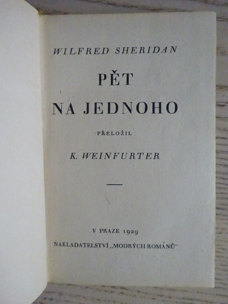 PĚT NA JEDNOHO, WILFRED SHERIDAN, **an