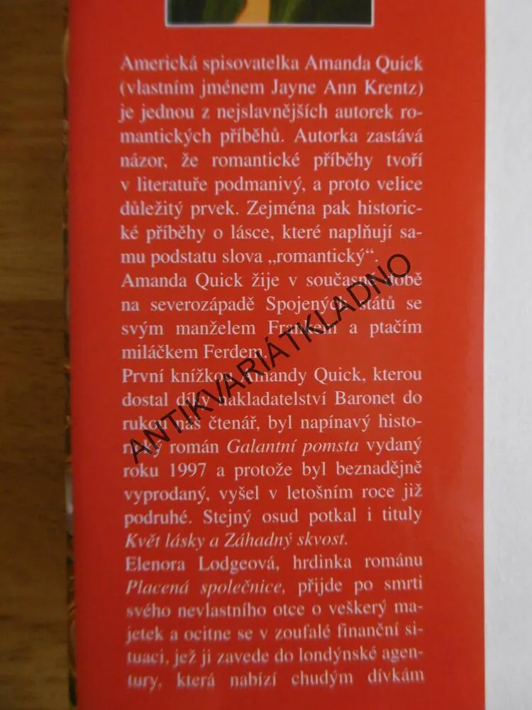 PLACENÁ SPOLEČNICE, AMANDA QUICK
