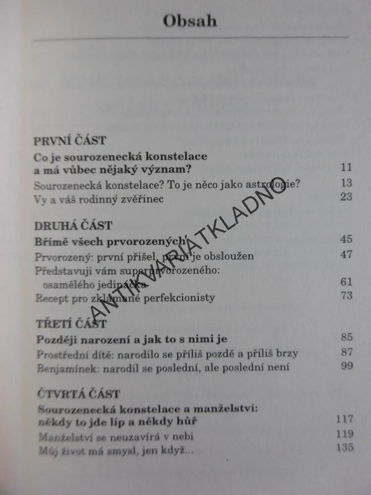 SOUROZENECKÉ KONSTELACE, KEVIN LEMAN
