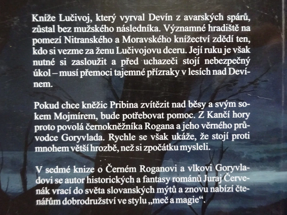 PŘÍZRAKY NA DEVÍNĚ, JURAJ ČERVENÁK, **an