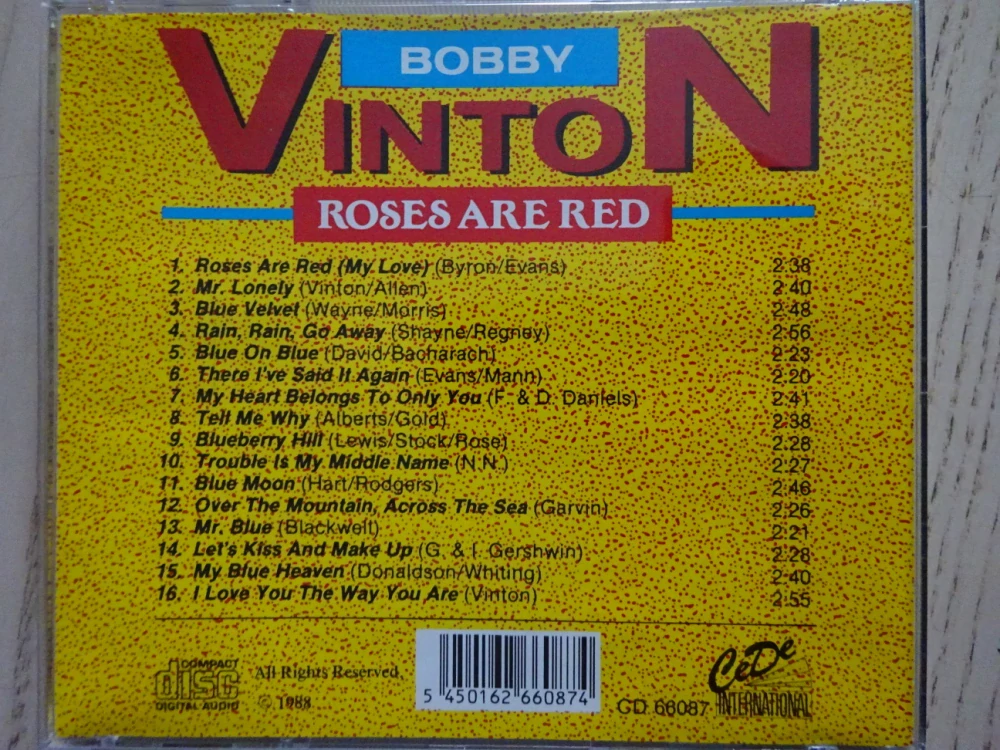 BOBBY VINTON,  ROSES ARE RED, CD HUDBA