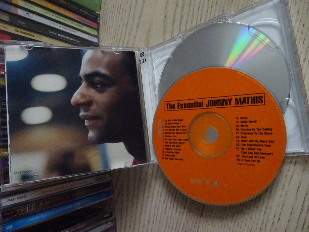 JOHNNY MATHIS, THE ESSENTIAL, CD HUDBA