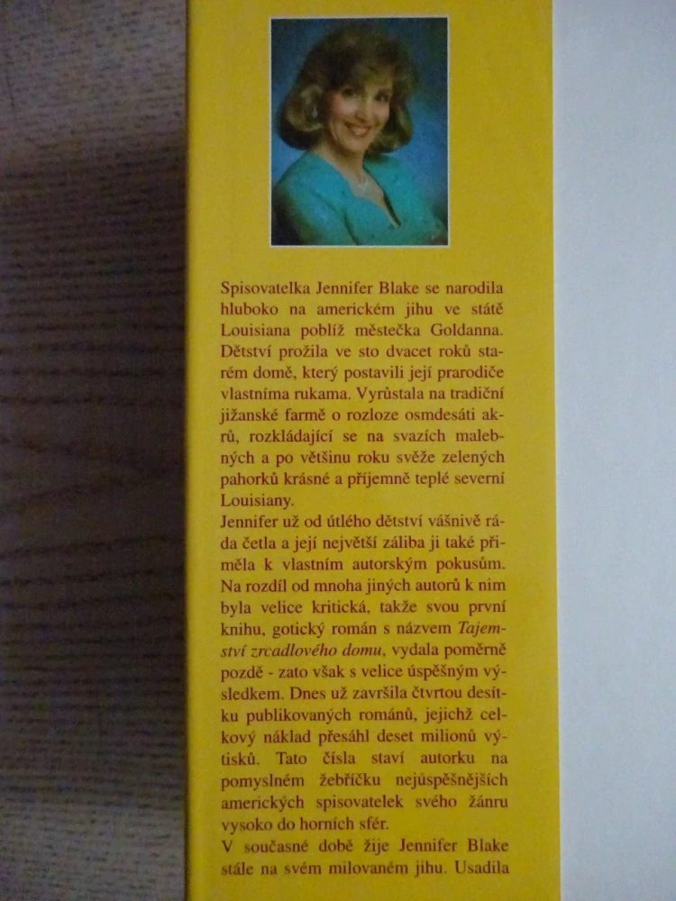 DIVOKÝ RÁJ, JENNIFER BLAKE, **an