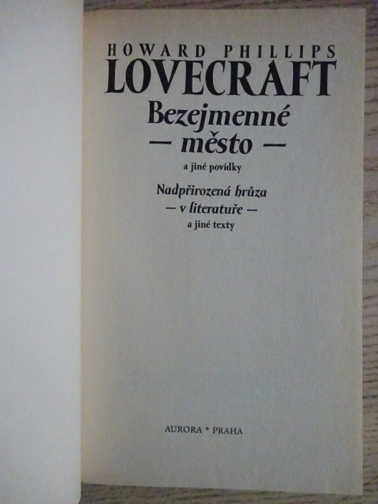BEZEJMENNÉ MĚSTO, H. P. LOVECRAFT, **an