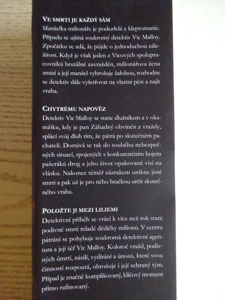 OMNIBUS, VE SMRTI JE KAŽDÝ SÁM, CHYTRÉMU NAPOVĚZ, POLOŽTE JI MEZI LILIEMI, JAMES HADLEY CHASE, **an