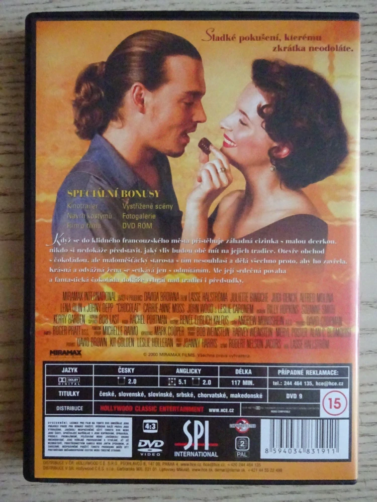 ČOKOLÁDA, J. BINOCHE, J. DEPP, DVD FILM