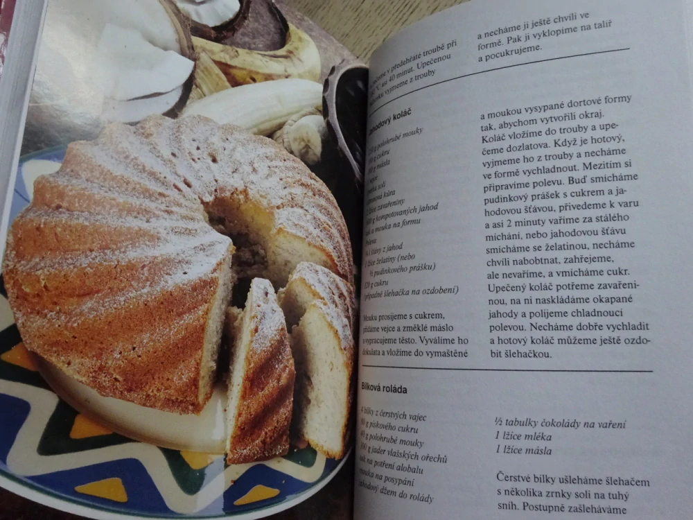 ČESKÁ KUCHAŘKA, JANA FROLÍKOVÁ, **an