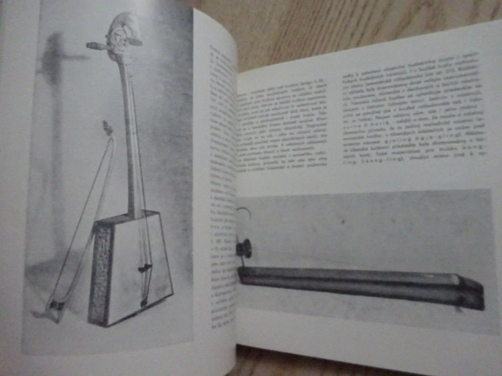 ASIJSKÉ KULTURY VE SBÍRKÁCH NÁPRSTKOVA MUZEA, NÁRODNÍ MUZEUM,1981 , **an