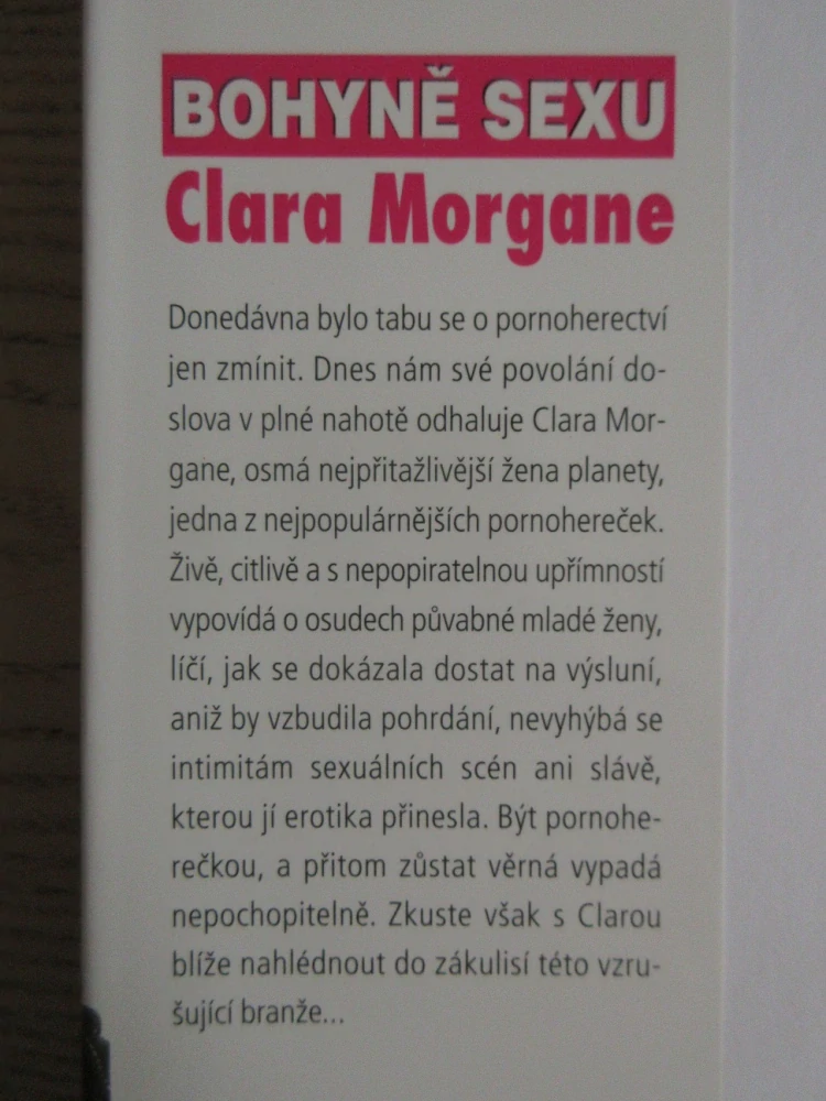 BOHYNĚ SEXU, CLARA MORGANE, **an