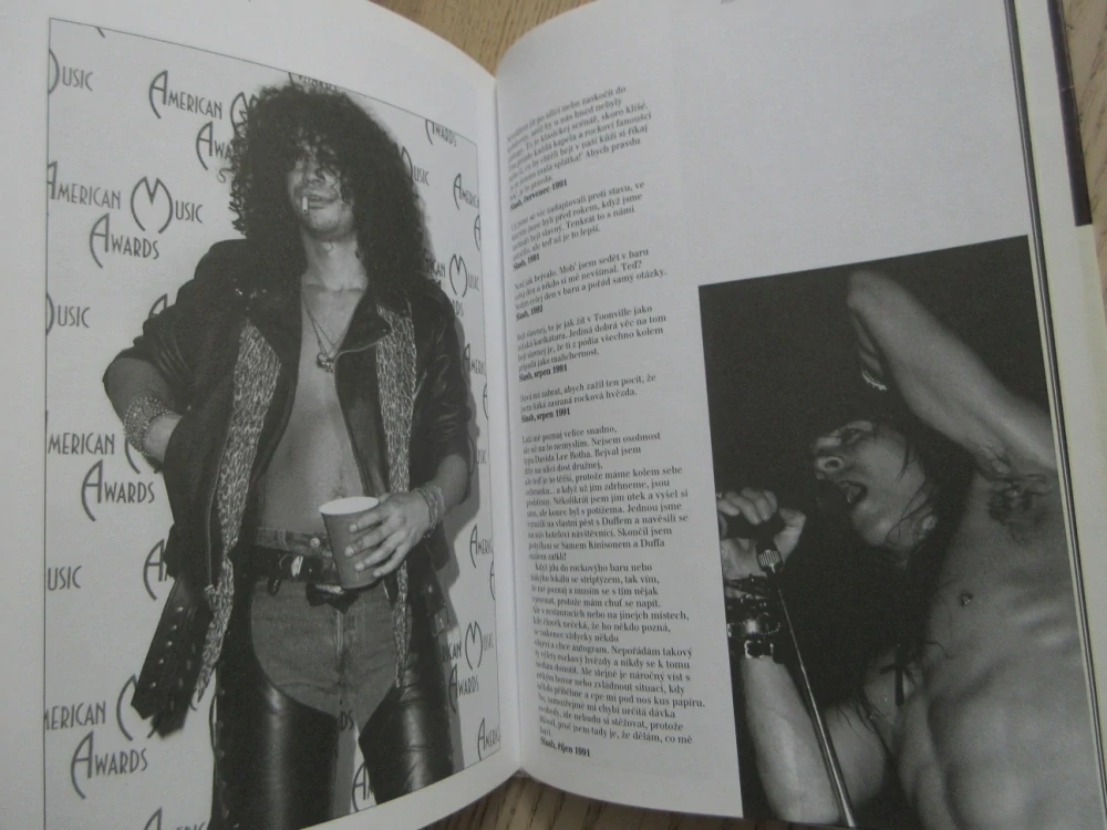 GUNS N' ROSES - JEJICH VLASTNÍMI SLOVY, MARK PUTTERFORD, **an