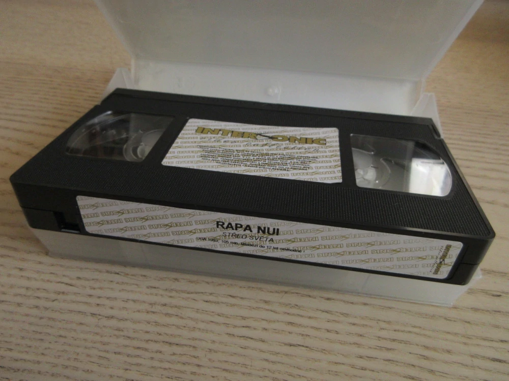 RAPA NUI - STŘED SVĚTA, J. S. LEE, S. HOLT, VHS VIDEOKAZETA
