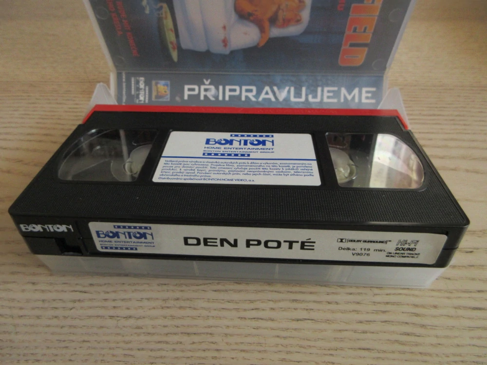 DEN POTÉ, D. QUAID, J. GYLLENHAAL, VHS VIDEOKAZETA