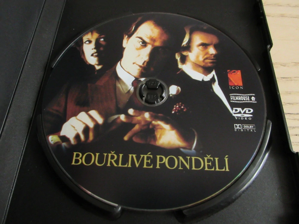 BOUŘLIVÉ PONDĚLÍ, S. BEAN, STING, GB OBAL, ČESKÁ VERZE, DVD FILM
