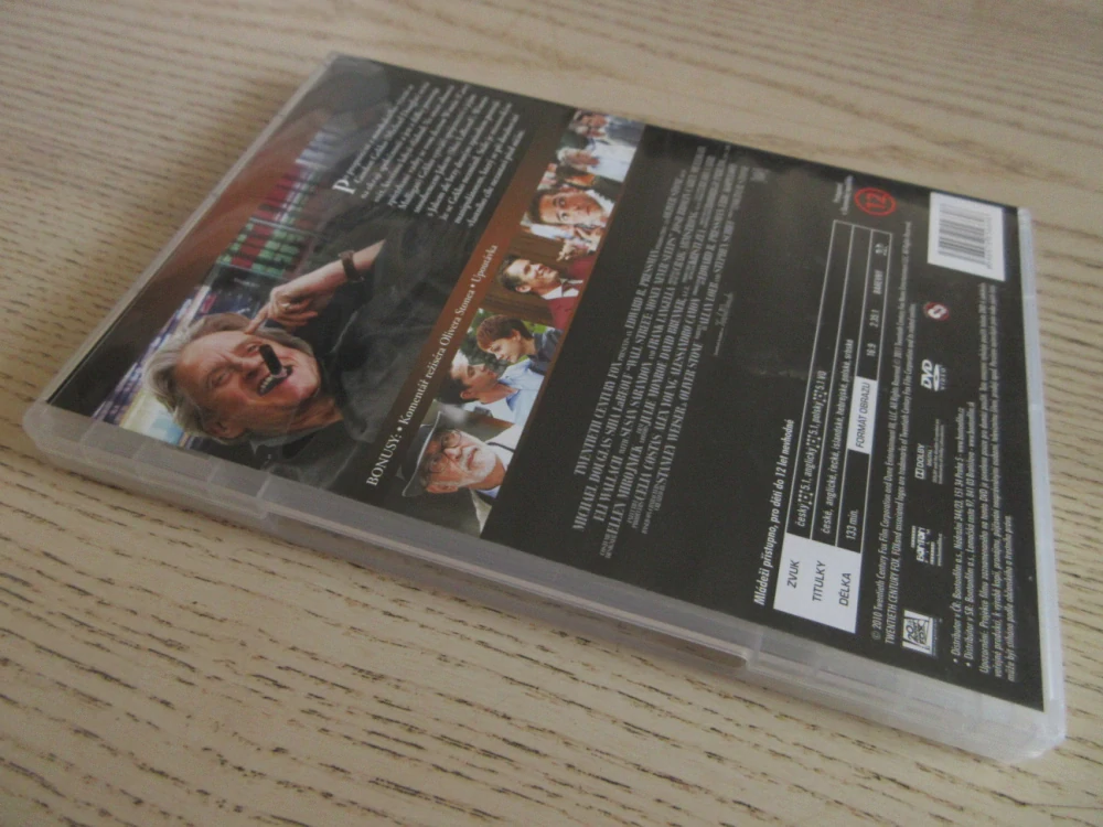 WALL STREET: PENÍZE NIKDY NESPÍ, DVD FILM