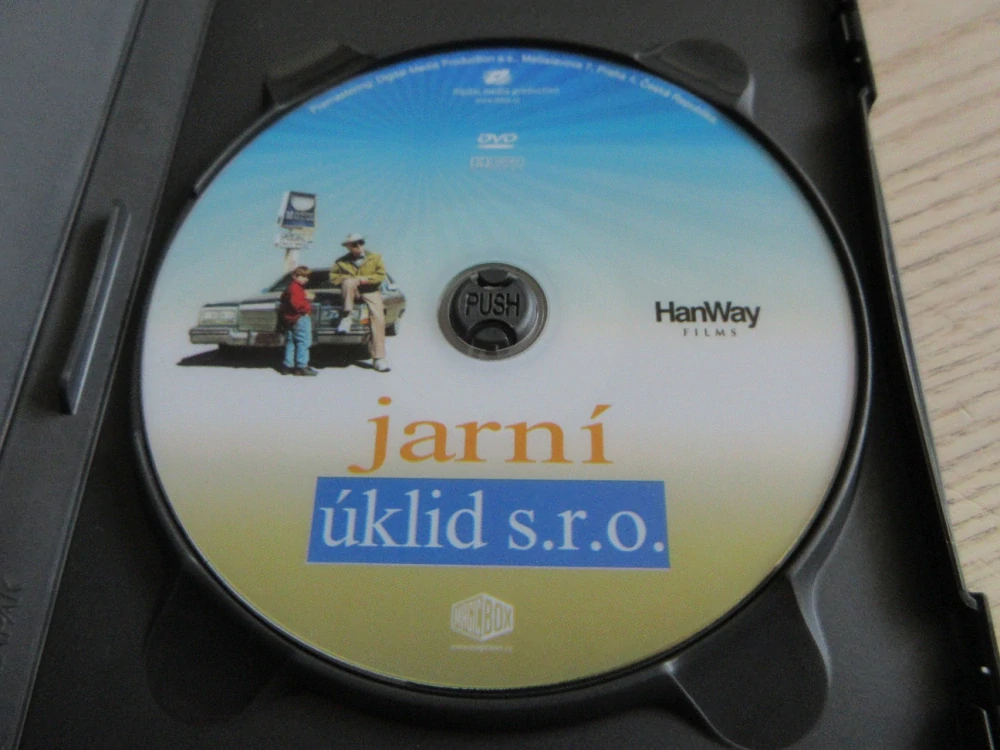JARNÍ ÚKLID S.R.O., E. BLUNT, GB OBAL, ČESKÁ VERZE, DVD FILM